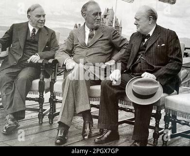 QUEBEC-KONFERENZ 18.-8. August 1943. Von links: William Mackenzie, Premierminister von Kanada; US-Präsident Roosevelt, britischer Premierminister Winston Churchill. Stockfoto