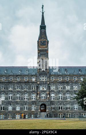 Die historische Healy Hall auf dem Campus der Georgetown University in Washington DC, USA. Stockfoto