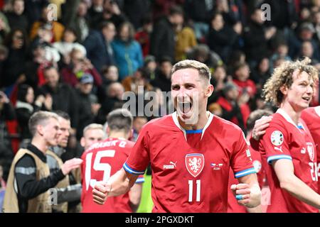 Prag, Tschechische Republik. 24. März 2023. Der tschechische Jan Kuchta feiert das dritte Tor bei der Qualifikation der Fußball-Europameisterschaft: Tschechien gegen Polen am 24. März 2023 in Prag, Tschechische Republik. Kredit: Michal Kamaryt/CTK Photo/Alamy Live News Stockfoto