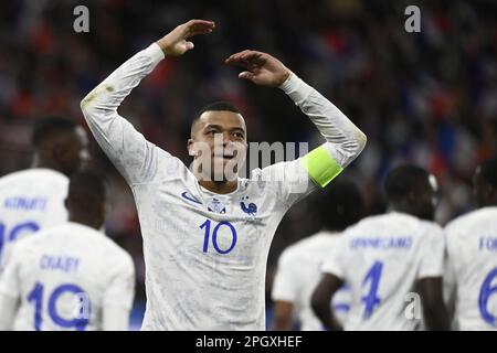 Julien Mattia / Le Pictorium - Qualifikation für den Euro: Frankreich-Niederlande - 24/3/2023 - Frankreich / Ile-de-France (Region) / Saint Denis - Kylian Mbappe feiert sein Tor während des Qualifikationsspiels der Euro 2024 zwischen Frankreich und den Niederlanden im Stade de France Stockfoto