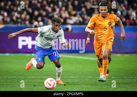 Saint-Denis, Frankreich, Frankreich. 24. März 2023. Kingsley COMAN aus Frankreich und Nathan AKE aus den Niederlanden während des Spiels der UEFA Euro 2024 European Qualifiers Group B zwischen Frankreich und den Niederlanden im Stade de France am 24. März 2023 in Saint-Denis bei Paris, Frankreich. (Kreditbild: © Matthieu Mirville/ZUMA Press Wire) NUR REDAKTIONELLE VERWENDUNG! Nicht für den kommerziellen GEBRAUCH! Stockfoto