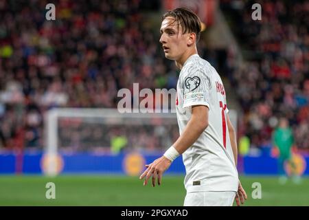 Prag, Tschechien. 24. März 2023. Michal Karbownik von Polen während des UEFA European Qualifiers Group E-Spiels zwischen Tschechien und Polen in der Fortuna Arena in Prag, Tschechische Republik, am 24. März 2023 (Foto: Andrew SURMA/Credit: SIPA USA/Alamy Live News Stockfoto