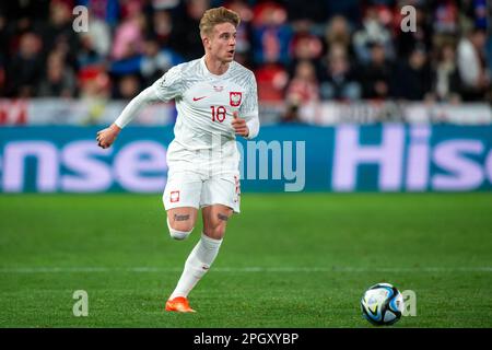 Prag, Tschechien. 24. März 2023. Michal Skoras aus Polen während des Spiels der UEFA European Qualifiers Group E zwischen Tschechien und Polen in der Fortuna Arena in Prag, Tschechische Republik, am 24. März 2023 (Foto: Andrew SURMA/Credit: SIPA USA/Alamy Live News Stockfoto