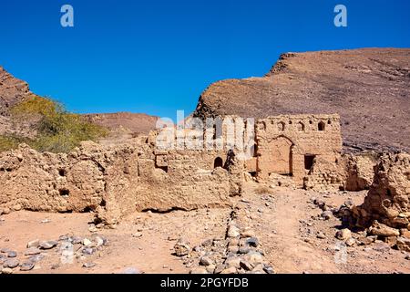 Die Burgruinen von Tanuf, Wadi Tanuf, Al Dakhiliyah, Oman Stockfoto