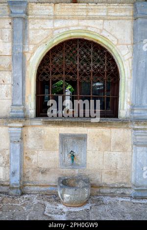 Iraklio, Griechenland - 14. Oktober 2022: Die Hauptstadt der Insel Kreta, osmanisches Brunnenhaus Stockfoto