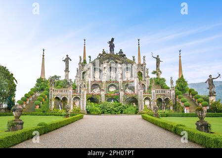 Isola Bella, Italien; 25. März 2023 - Ein Blick auf die Gärten auf der Insel Isola Bella, Italien Stockfoto