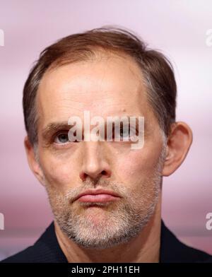 München, Deutschland. 25. März 2023. MÜNCHEN - MÄRZ 25: Vorstellung des neuen Cheftrainers Thomas Tuchel vom FC Bayern Munechen in der Allianz Arena am 25. März 2023 in München. Präsentation von Trainer Coach Thomas Tuchel von Bayern München in der Münchner Allianz Arena Fussball 1. Bundesliga Saison 2022 / 2023 © diebilderwelt / Alamy Live News Stockfoto