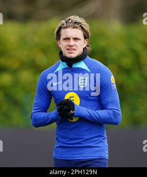 Conor Gallagher aus England während eines Trainings auf dem Trainingsgelände Hotspur Way in London. Foto: Samstag, 25. März 2023. Stockfoto