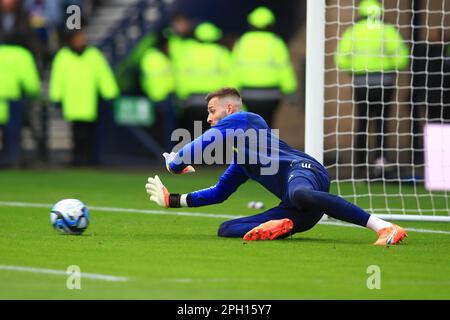 Glasgow, Schottland, Großbritannien. Glasgow, Großbritannien. 25. März 2023. 25. März 2023; Hampden Park, Glasgow, Schottland: Euro 2024 Qualifier Football, Schottland gegen Zypern; Schottland Torhüter Angus Gunn während der Aufwärmphase vor dem Spiel Credit: Action Plus Sports Images/Alamy Live News Credit: Action Plus Sports Images/Alamy Live News Stockfoto