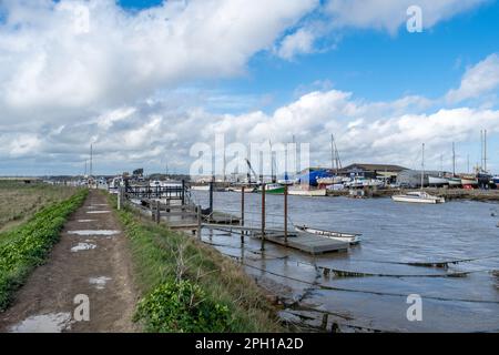 Blick über den Fluss Blyth in Walberswick an der Suffolk Coast Stockfoto