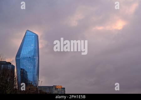 London, Vereinigtes Königreich: One Blackfriars oder The Boomerang, ein markanter Mischgebrauch-Turm in Southwark in der Nähe des Bahnhofs Blackfriars. Stockfoto