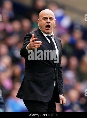 Zypernmanagerin Temur Ketsbaia an der Kontaktlinie während des Qualifikationsspiels der UEFA Euro 2024 Group A im Hampden Park, Glasgow. Foto: Samstag, 25. März 2023. Stockfoto