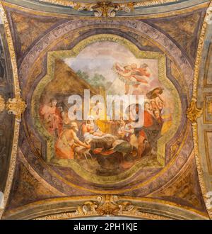 GENUA, ITALIEN - 5. MÄRZ 2023: Das Fresko der Adoration der Hirten in der seitlichen Kuppel der Kirche Basilica di Santa Maria delle Vigne. Stockfoto