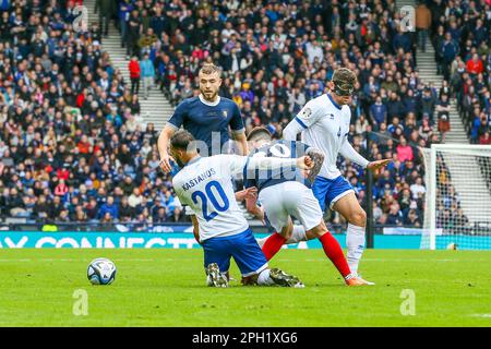 Glasgow, Großbritannien. 25. März 2023. UK. Schottland spielte Zypern in der Qualifikationsrunde der Europameisterschaft 20324 im Hampden Park, Glasgow, Großbritannien. Schottland gewann 3 - 0 mit Toren von McGinn (21 Min.) und McTominay (87 Min. Und 90 3 Min.) Guthaben: Findlay/Alamy Live News Stockfoto