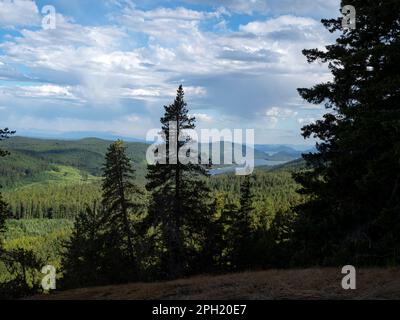 BC00657-00...BRITISH COLUMBIA - Blick nördlich der Halbinsel Malaspina und des Okeover Inlet von den Gibraltar Cliffs auf dem Sunshine Coast Trail. Stockfoto