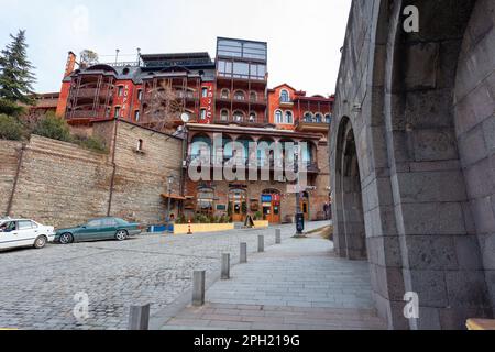 Tiflis, Georgia - 18. Februar 2023: Kopala Hotel. Der Alte Tiflis. Reisen Stockfoto