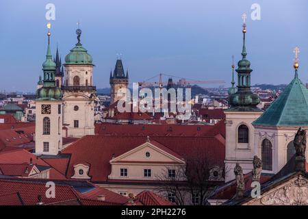 Türme der Altstadt in Prag, Tschechische Republik Stockfoto