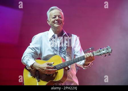 19. März 2023: Tommy Emmanuel tritt im Teatro Dal Verme in Mailand auf Stockfoto