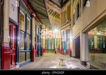 LONDON - MÄRZ 23: Leadenhall Market, Gracechurch Street, am 23. März 2013 in London. Leadenhall Market - ist einer der ältesten Märkte in London, dat Stockfoto
