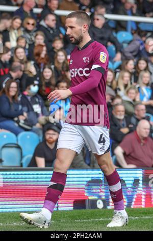 Peterborough, Großbritannien. 25. März 2023. Conor Hourihane #4 von Derby County während des Sky Bet League 1 Spiels Peterborough vs Derby County im Weston Homes Stadium, Peterborough, Großbritannien, 25. März 2023 (Foto von Alfie Cosgrove/News Images) in Peterborough, Großbritannien, am 3./25. März 2023. (Foto: Alfie Cosgrove/News Images/Sipa USA) Kredit: SIPA USA/Alamy Live News Stockfoto