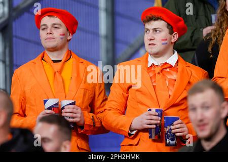 24-03-2023: Sport: Frankrijk vs Nederland PARIS, NIEDERLANDE - MÄRZ 24: Fans der Niederlande während des Spiels European Qualifier Group B Euro 202 Stockfoto