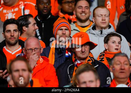 24-03-2023: Sport: Frankrijk vs Nederland PARIS, NIEDERLANDE - MÄRZ 24: Fans der Niederlande während des Spiels European Qualifier Group B Euro 202 Stockfoto