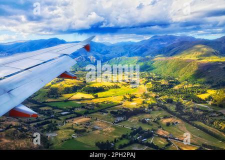 Arrotown Valley um Queenstown in neuseeland vom Passagierflugzeug. Stockfoto