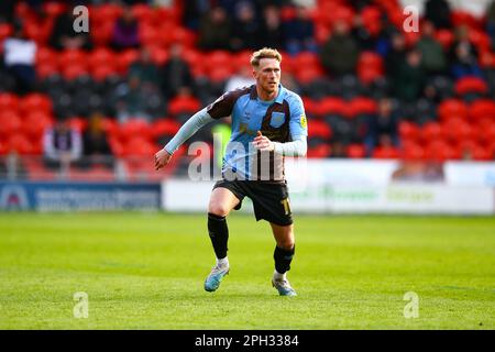 Eco - Power Stadium, Doncaster, England - 25. März 2023 Mitch Pinnock (11) of Northampton Town - während des Spiels Doncaster Rovers gegen Northampton Town, Sky Bet League Two, 2022/23, Eco - Power Stadium, Doncaster, England - 25. März 2023 Guthaben: Arthur Haigh/WhiteRosePhotos/Alamy Live News Stockfoto