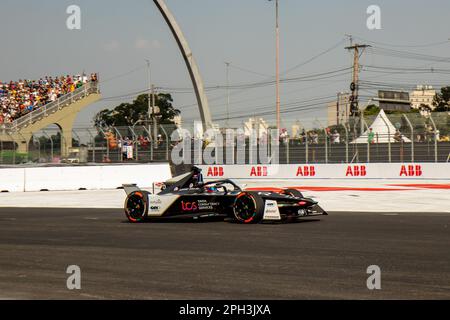 Sao Paulo, Sao Paulo, Brasilien. 25. März 2023. (SPO) Formel E-Rennen in Brasilien, 25. März 2023, Sao Paulo, Brasilien: Das erste Formel-E-Rennen in Brasilien, Der am Nachmittag dieses Samstags, dem 25. März 2023, in Sao Paulo stattfand, endete mit dem Sieg von Neuseeländer Mitch Evans (9 – Jaguar), gefolgt von seinem Landsmann Nick Cassidy (37 – Vision) und dem Engländer Sam Bird (10 – Jaguar). Die Brasilianer Lucas Di Grassi (Mahindra) und Sergio Sette Camara (NIO 333) beendeten 13. bzw. 17. Kredit: ZUMA Press, Inc./Alamy Live News Stockfoto