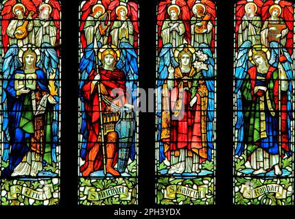 Four Archangels, saint Uriel, saint Michael, Saint Gabriel, Saint Raphael, Buntglas, Blakeney, Norfolk, England Stockfoto
