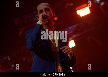 Rom, Italien. 25. März 2023. Damiano David von der Rockgruppe Maneskin tritt live im Palazzo dello Sport in Rom auf. Kredit: SOPA Images Limited/Alamy Live News Stockfoto
