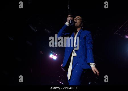 Rom, Italien. 25. März 2023. Damiano David von der Rockgruppe Maneskin tritt live im Palazzo dello Sport in Rom auf. Kredit: SOPA Images Limited/Alamy Live News Stockfoto
