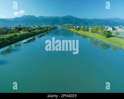 Luftaufnahme des Flusses dongshan in yilan County, taiwan. Stockfoto