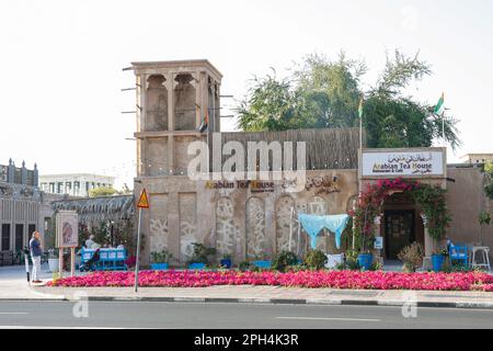 Blick auf das Arabian Tea House im historischen Viertel Al Fahidi, Dubai, Vereinigte Arabische Emirate. Stockfoto