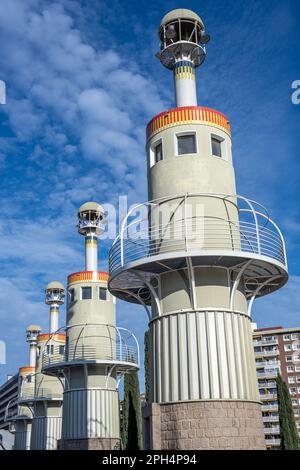 Die Skulpturen im Parque de la Espana Industrial in Barcelona Stockfoto