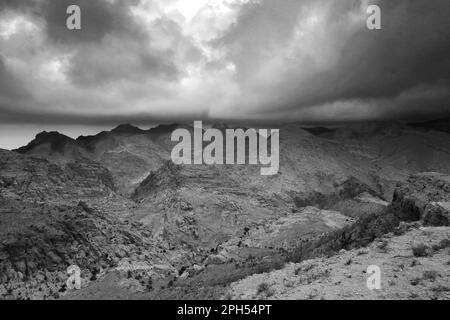 Blick über die Landschaft der Berge von Jabal Abu Mahmoud, Südjordanien, Naher Osten Stockfoto