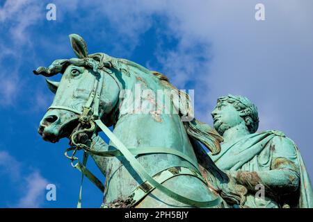 Das Copper Horse, 1831 Reiterstatue von George III, Snow Hill in Windsor Great Park, Berkshire, Großbritannien Stockfoto