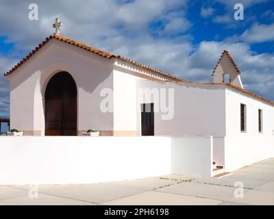 Kirche der Insel Culatra in der Nähe von Olhao Portugal Stockfoto