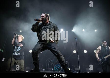 Brian Burkheiser und Eric Vanlerberghe von I treten am 22. März 2023 auf der O2 Academy Glasgow auf Stockfoto