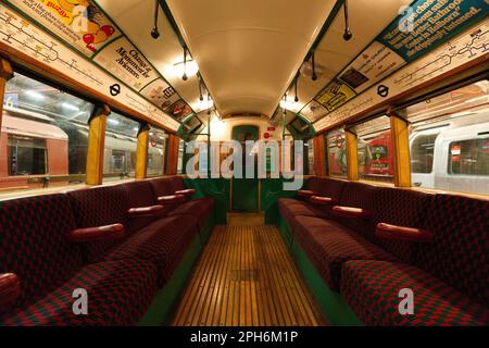 Oldtimer-Personenwagen der Londoner U-Bahn Stockfoto