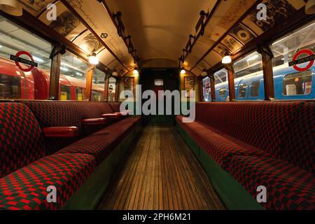 Oldtimer-Personenwagen der Londoner U-Bahn Stockfoto