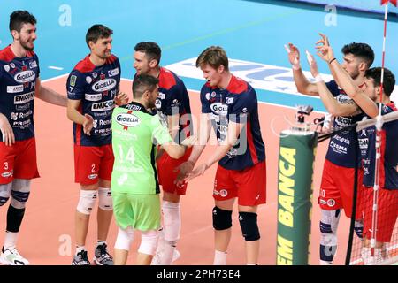 Taranto, Italien. 26. März 2023. Prisma Taranto-Exultation. Während Play Off 5. Place - Gioiella Prisma Taranto vs Pallavolo Padova, Volleyball Italian Serie A Men SuperLeague Championship in Taranto, Italien, März 26 2023 Gutschrift: Independent Photo Agency/Alamy Live News Stockfoto