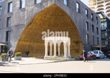 Tirana, Albanien. März 2023. Tirana, Albanien. März 2023. Das Kapllan-Pasches-Denkmal im Stadtzentrum Stockfoto