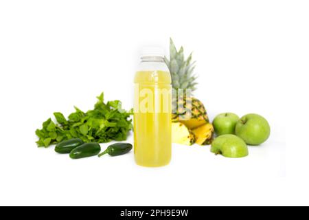 Köstlicher und gesunder Bio-Fruchtsaft aus Zitrone Stockfoto