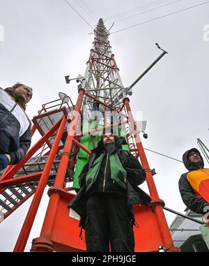 Kosetice, Tschechische Republik. 25. März 2023. Das meteorologische Observatorium Kosetice bietet als Teil des Weltmeteorologischen Tages in Kosetice, Tschechische Republik, am 25. März 2023 eine offene Tür. Abbildung: Messung der Treibhausgase (THG). Kredit: Lubos Pavlicek/CTK Photo/Alamy Live News Stockfoto