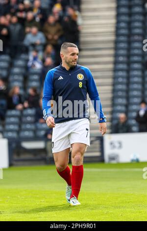 John McGinn, der Mittelfeldspieler spielt und Kapitän der Aston Villa ist, spielt im Hampden Park, Glasgow, Schottland, gegen Zypern Stockfoto