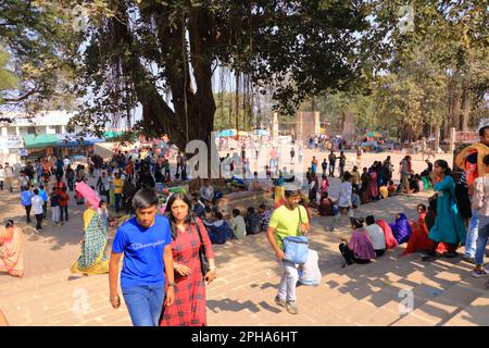 Dezember 24 2022 - Pavagadh, Gujarat in Indien: Geschäftiges Treiben im Pavagadh-Tempel Stockfoto