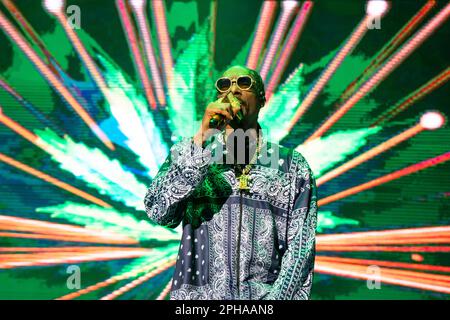 Berlin, Deutschland. 23. März 2023. Snoop Dogg veranstaltet am 23. März 2023 ein Konzert im Max-Schmeling-Halle in Berlin. (Foto: Emmanuele Contini/NurPhoto) Kredit: NurPhoto SRL/Alamy Live News Stockfoto