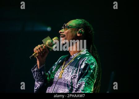 Berlin, Deutschland. 23. März 2023. Snoop Dogg veranstaltet am 23. März 2023 ein Konzert im Max-Schmeling-Halle in Berlin. (Foto: Emmanuele Contini/NurPhoto) Kredit: NurPhoto SRL/Alamy Live News Stockfoto