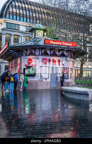 The Theatre Ticketschalter in Leicester Square, London, England, Großbritannien Stockfoto